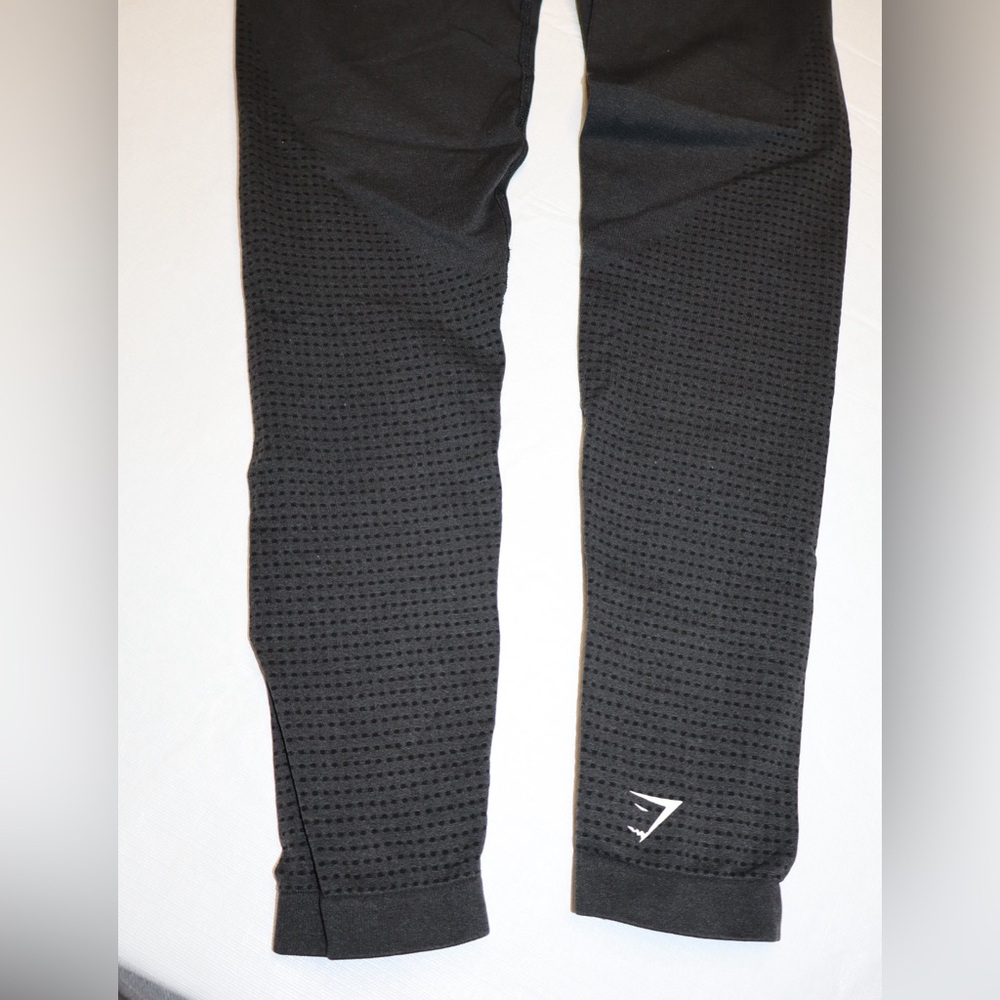 Gymshark Black Vital Leggings - Picture 6 of 7